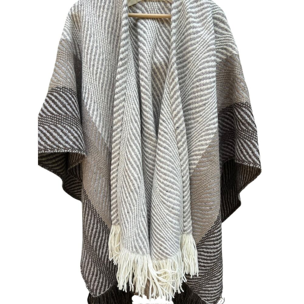 Churchill Handwoven Wool Fringe Wrap Poncho Shawl | Brown Grey *EUC* - Picture 3 of 16